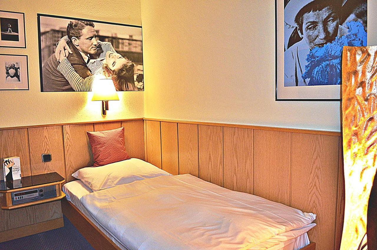 Retro - Art - Hotel Люнен Экстерьер фото